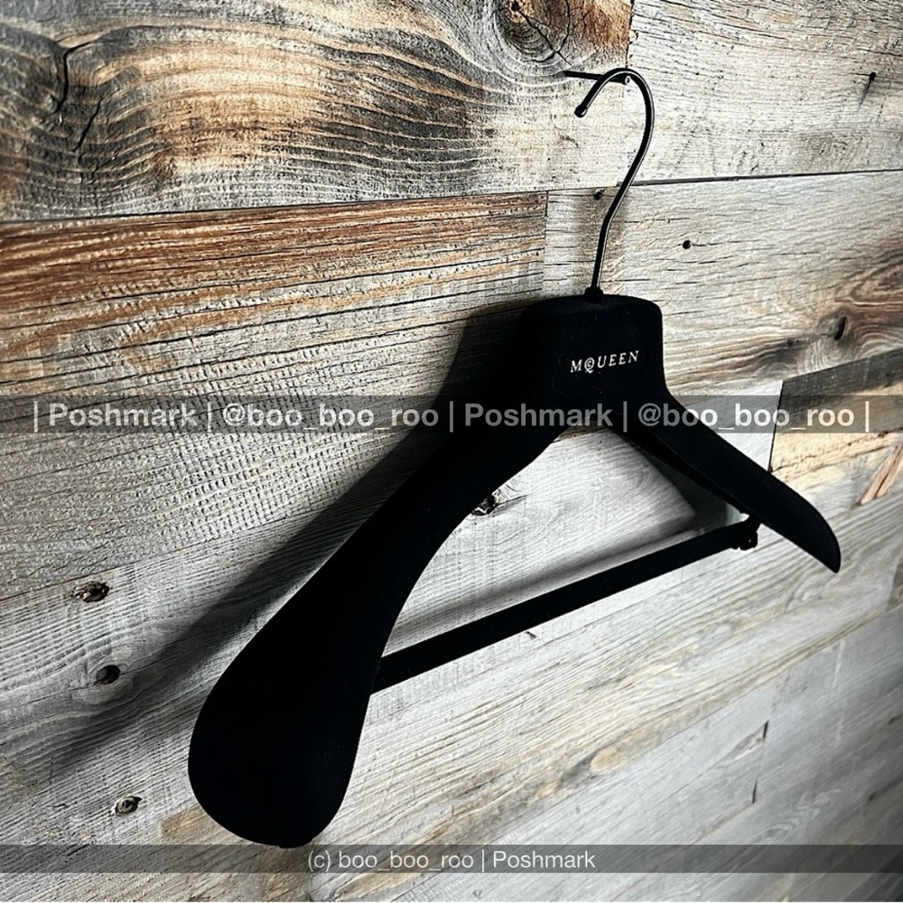 McQueen Black Felt Shirt/Jacket/Suit Hanger, large, Authentic Alexander McQueen